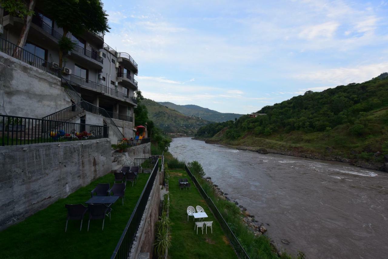 La Orilla Hotel Muzaffarabad Exterior foto